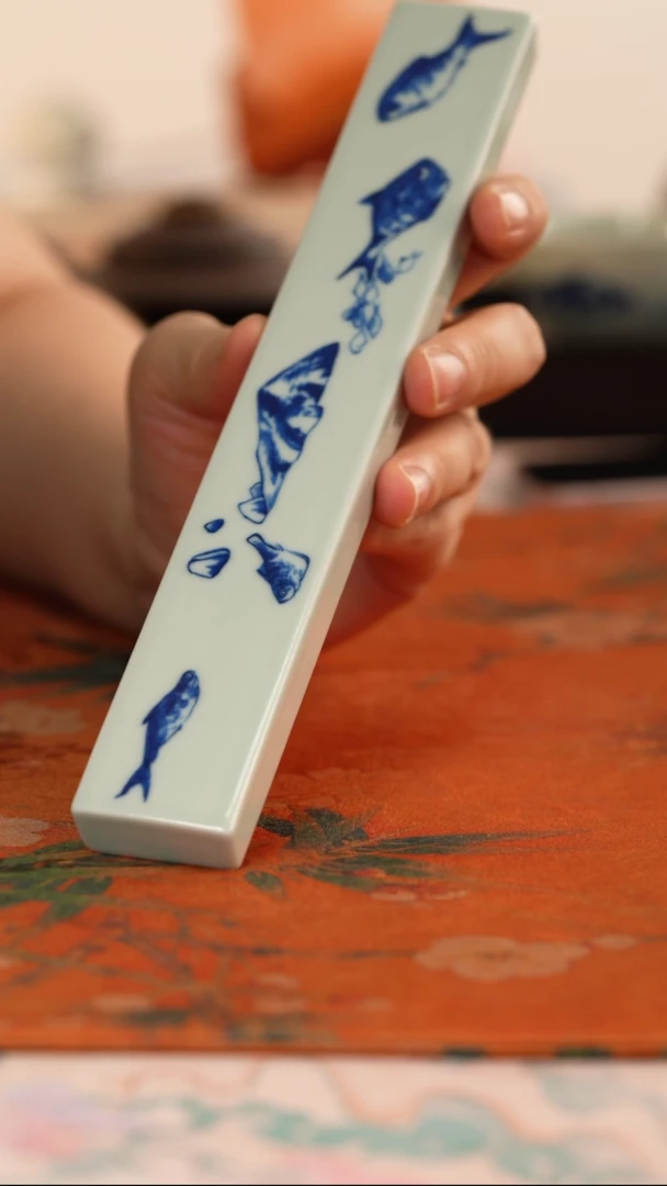 张哈哈陶瓷精选微瑕鱼石图镇纸