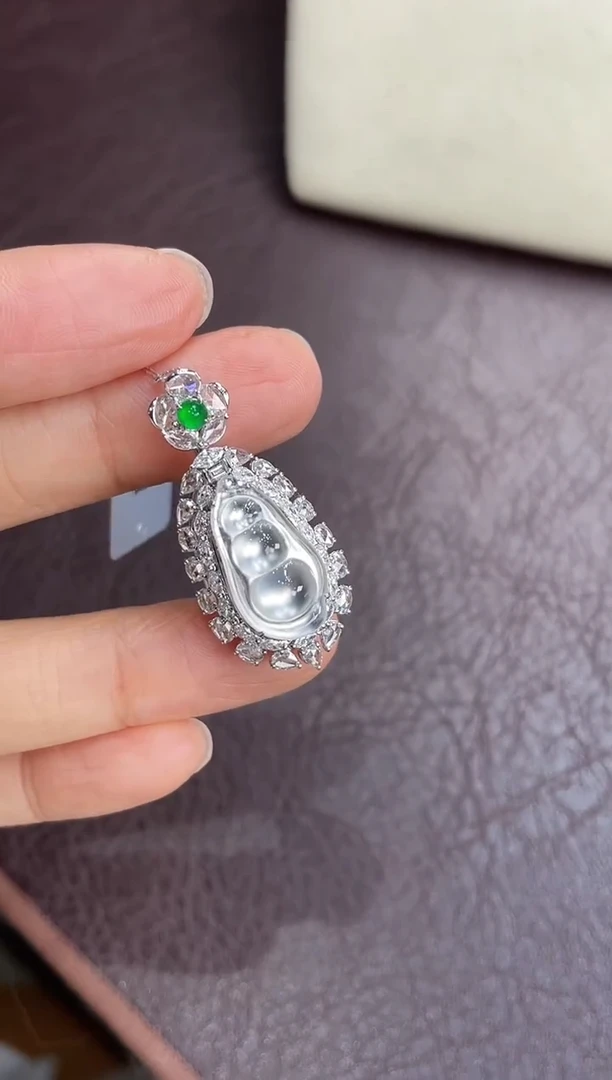 18K金镶嵌挂件翡翠ZHG01024-016