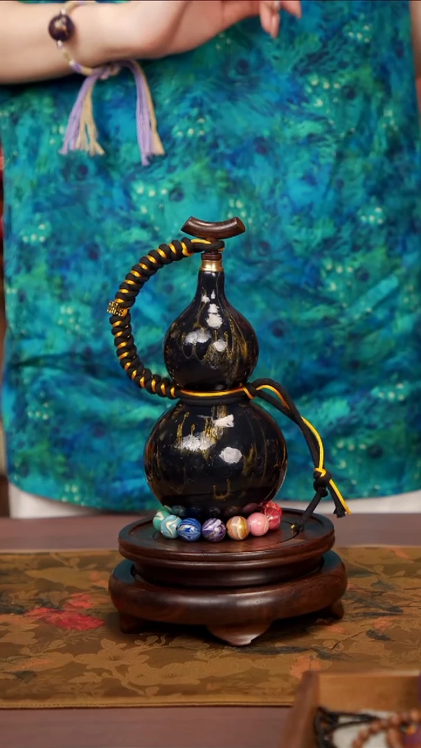 220易林大漆酒葫芦-----138