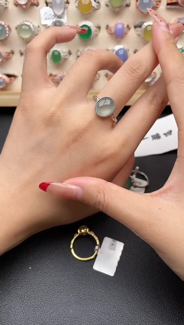 【闪购商品】翡翠戒指银S925镶嵌一物一证一礼盒