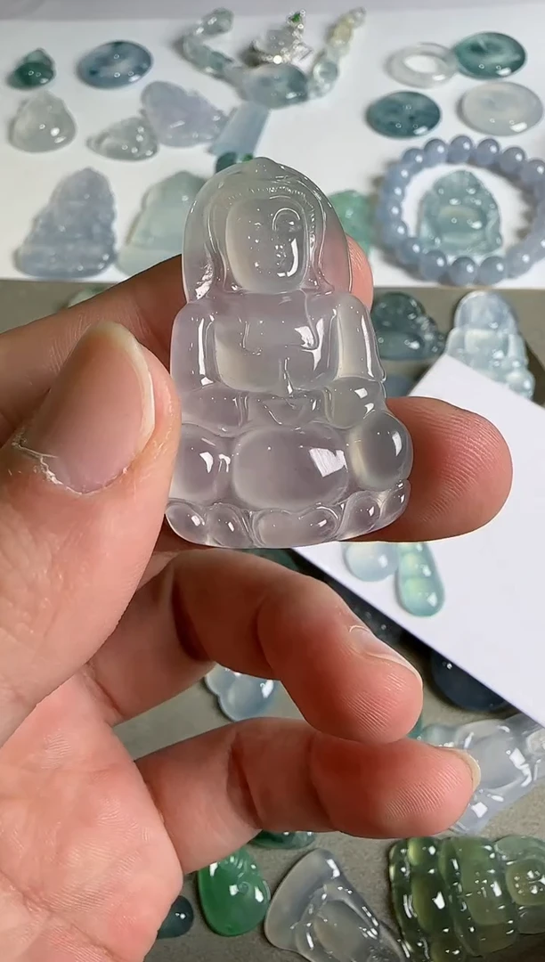 吊坠(不含链)未镶嵌翡翠.