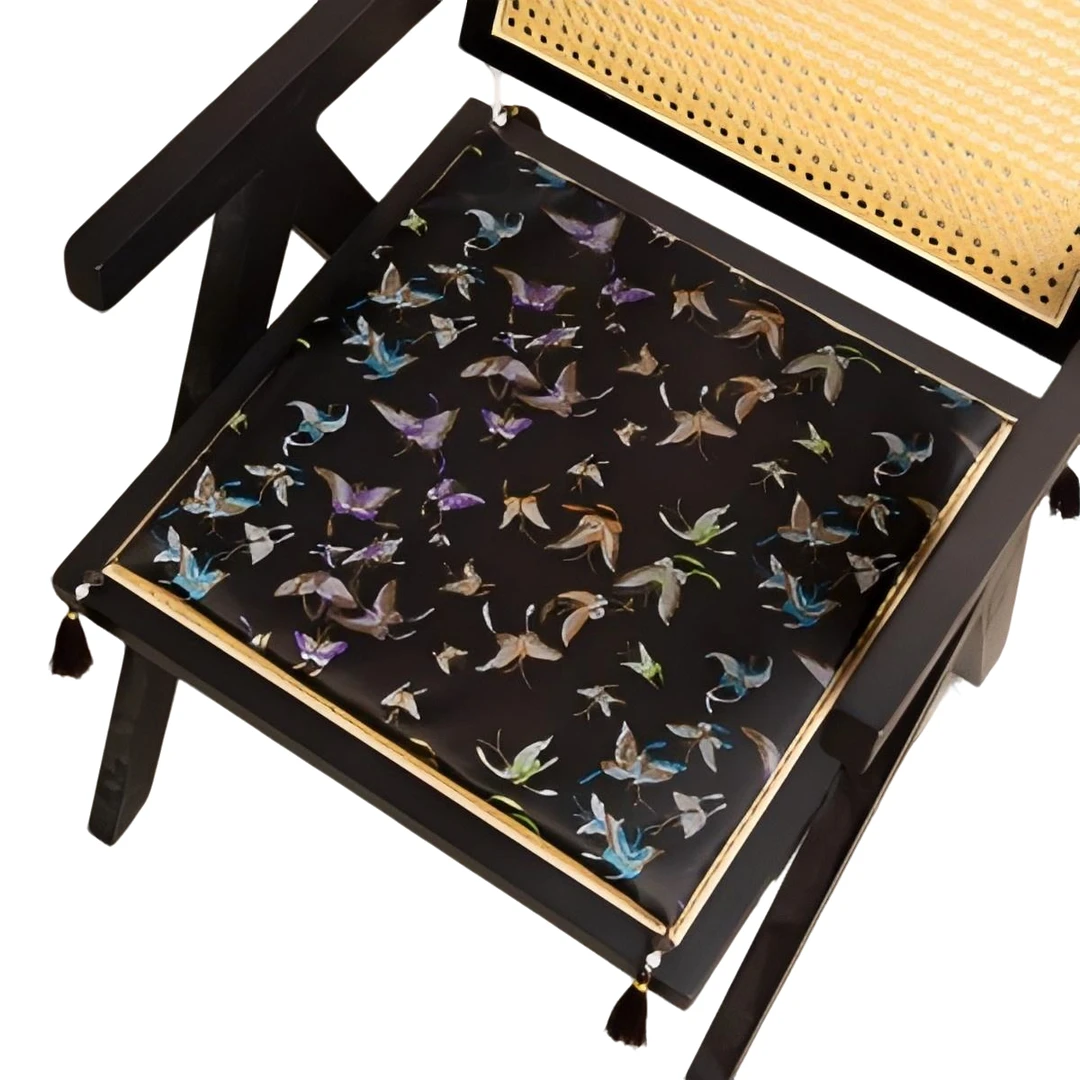 绮梦蝶依-陈艾玫瑰热敷垫（黑底织棉）坐垫LQ2910