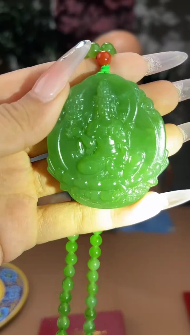 和田玉未镶嵌颈饰A180