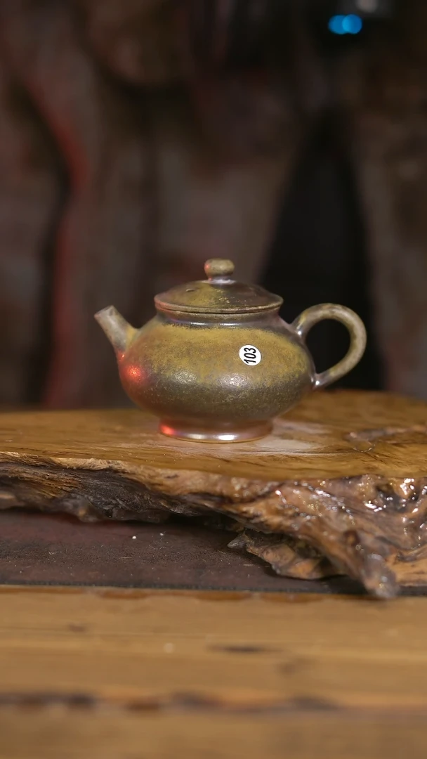 景德镇纯柴烧 壶 110cc 。103