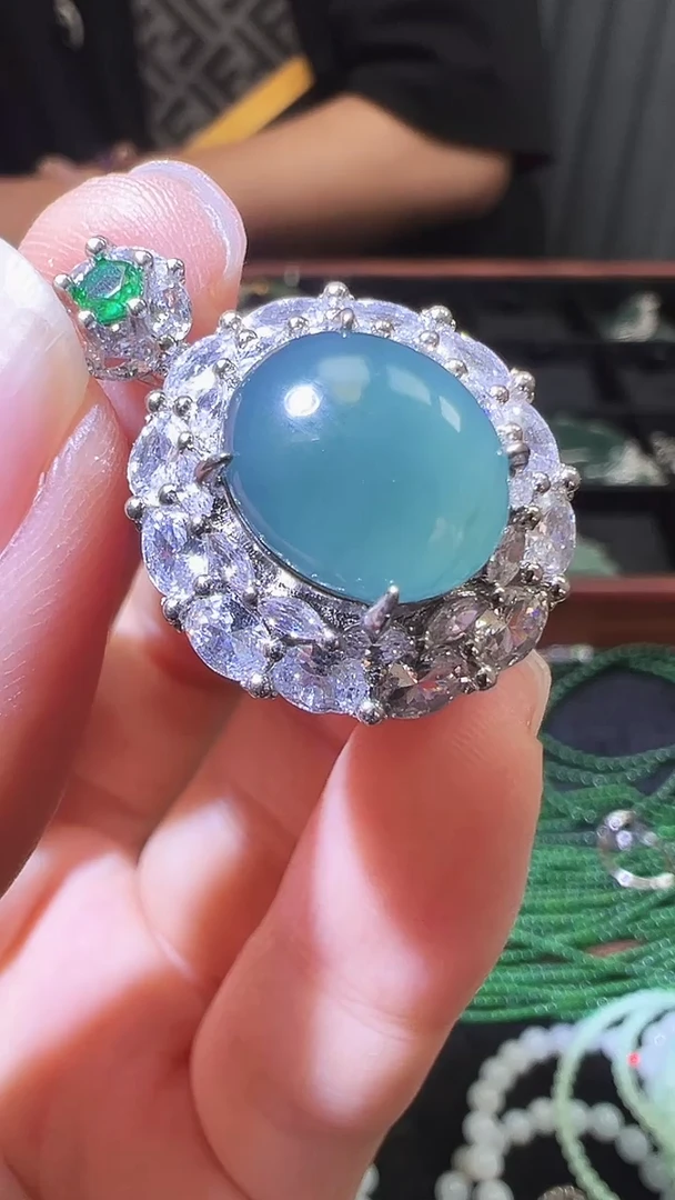 翡翠未镶嵌耳饰天然a货翡翠成品多样性发其一