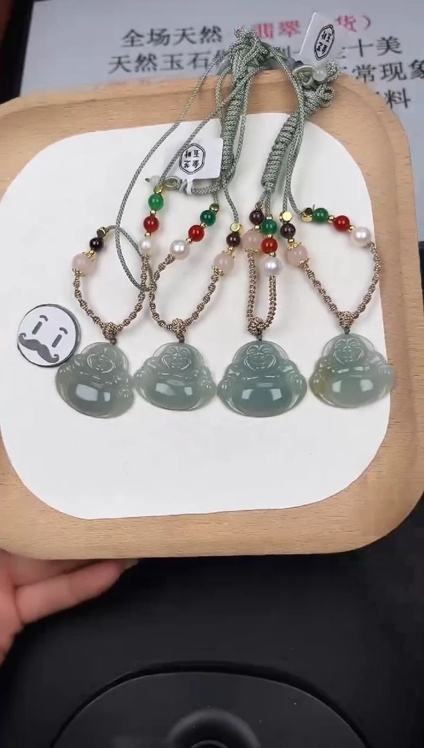 颈饰未镶嵌翡翠LA094带色小佛+送同款绳子多样性发其一