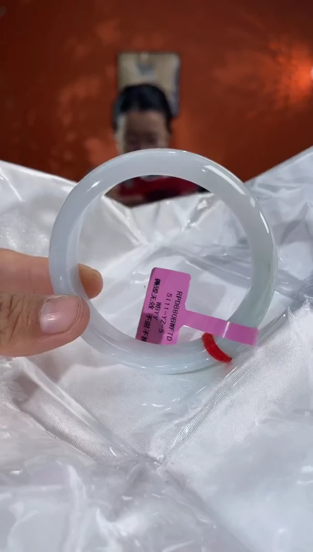 未镶嵌手镯翡翠翡翠手镯