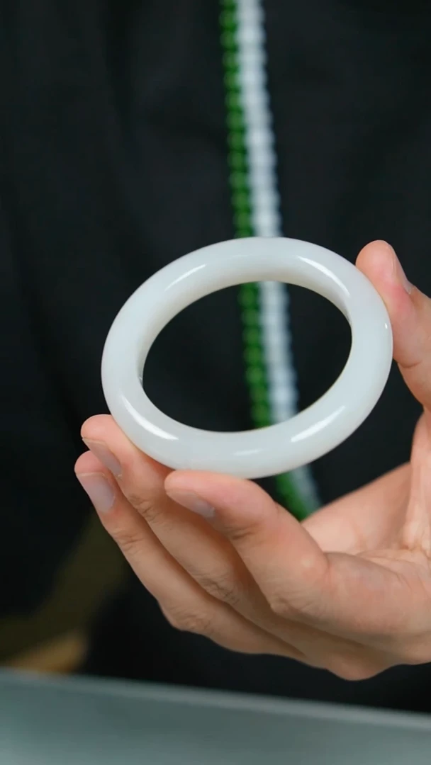 【闪购商品】和田玉手镯未镶嵌42号-59手镯/GG/1