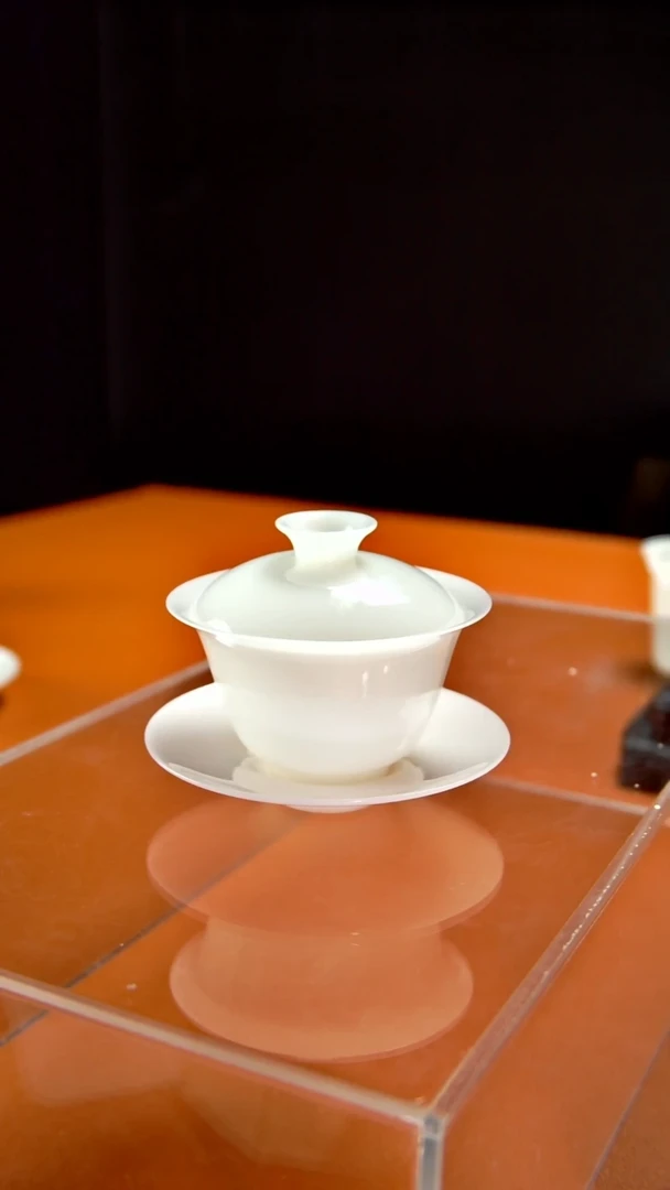 其他陶瓷《言泥陶瓷》冰种羊脂玉手工素烧系列 三才盖碗130cc