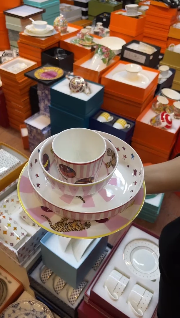 杯鸿辉家品牌瓷器，京东包邮！