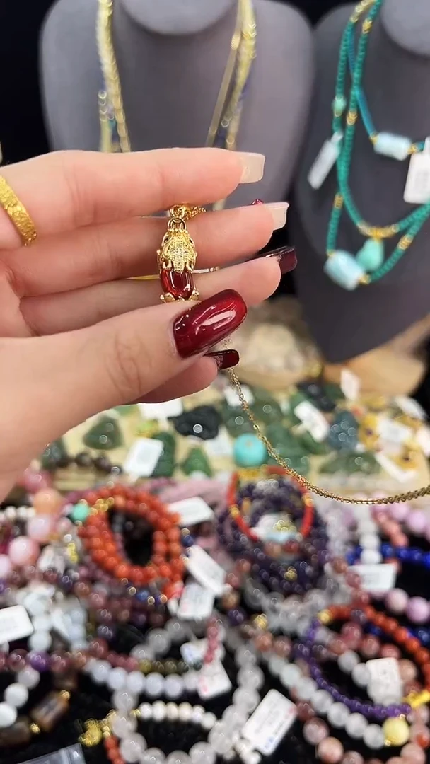 【闪购商品】血珀颈饰未镶嵌吊坠