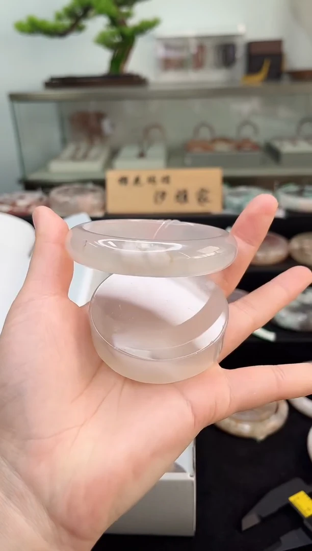 未镶嵌手镯石英质玉61圈口（赠品镯心）13688076