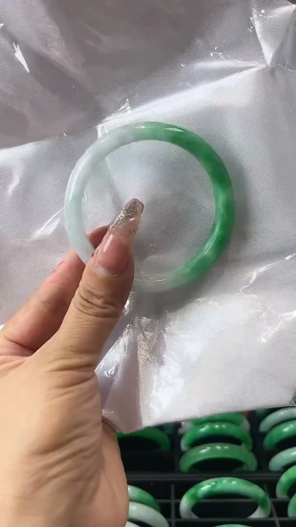 【闪购商品】砖雕闪61 圈口56 独货手镯