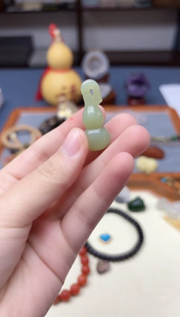 颈饰未镶嵌和田玉和田玉葫芦吊坠ZD编绳