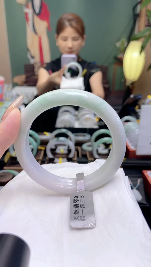 翡翠手镯未镶嵌57.9圈口x