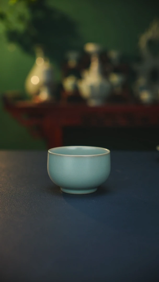【闪购商品】杯100号罗汉杯无纹     100CC