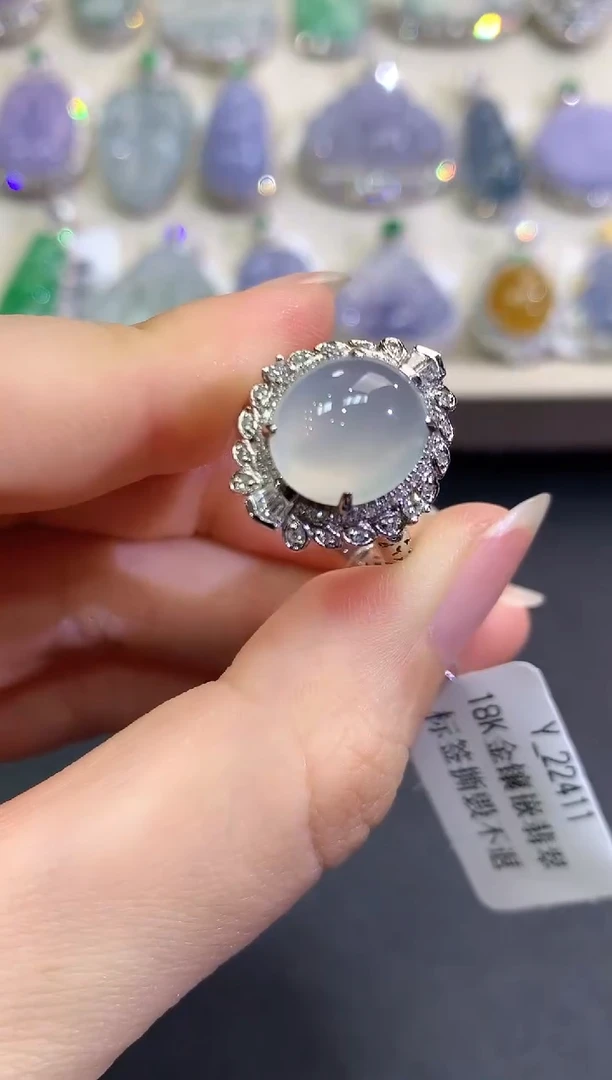【闪购商品】翡翠戒指18K金镶嵌B93
