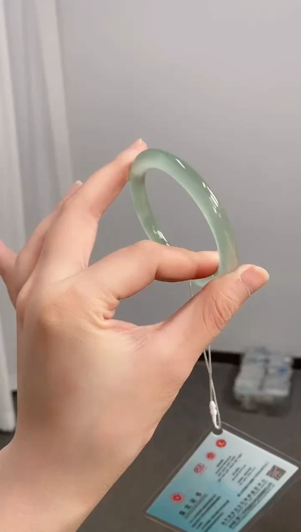 手镯玛瑙/玉髓未镶嵌56-57圈