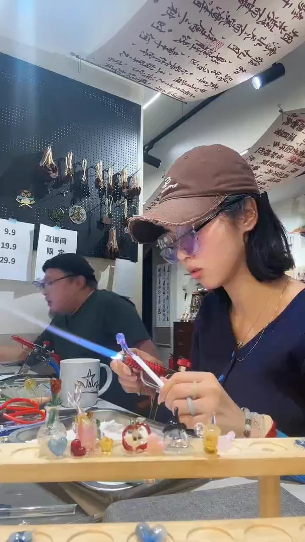 颈饰玻璃椰汁专拍 蟹钳