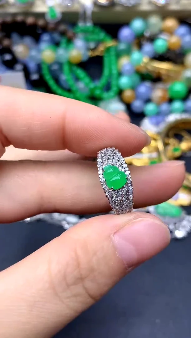 18K金镶嵌戒指翡翠334-中国好珍宝