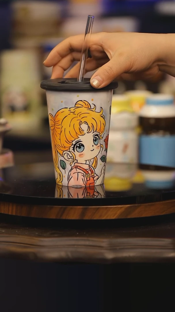 【闪购商品】摆件景德镇釉下彩绘设计师款式陶瓷