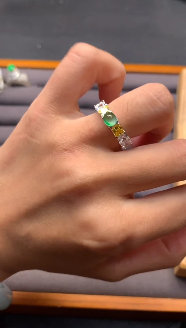 翡翠裸石未镶嵌冰蛋戒面裸石缅甸翡翠