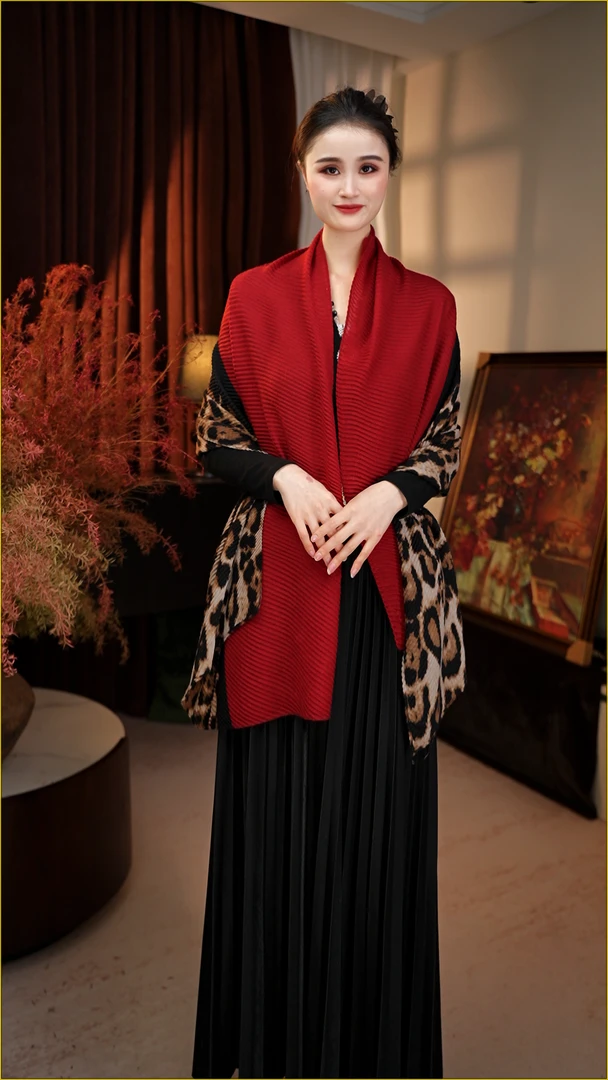 【红缘】压皱减龄韩版围巾丝巾女春夏配裙子秋冬护颈披肩围脖