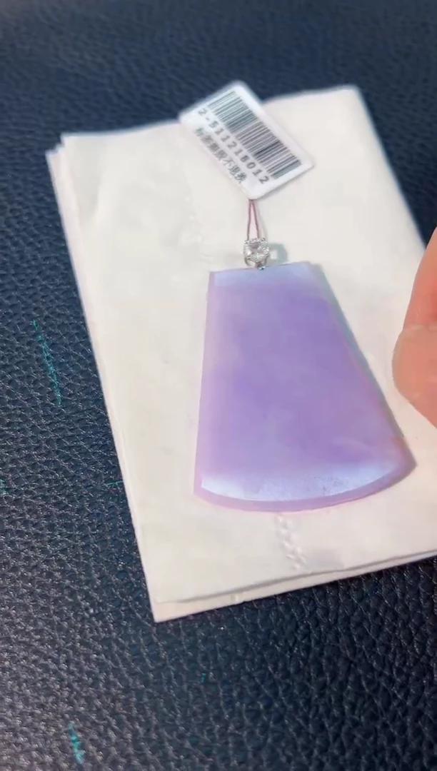 颈饰18K金镶嵌翡翠 缅料A货/支持复检/一件