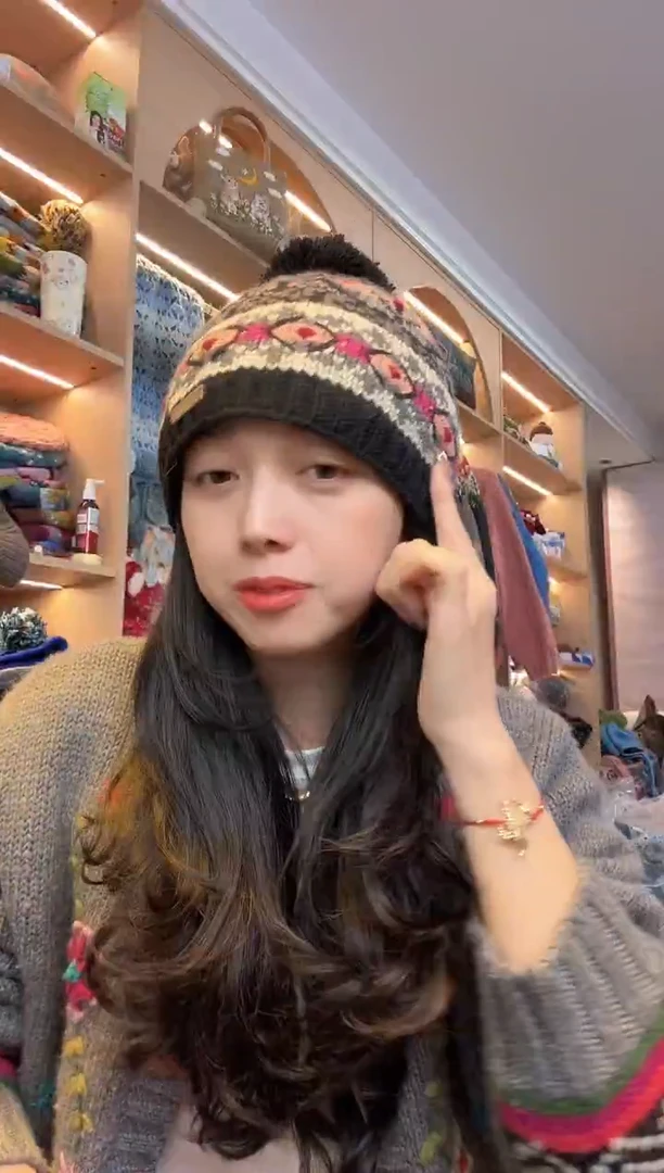 棉紫*美丽如黑色帽子