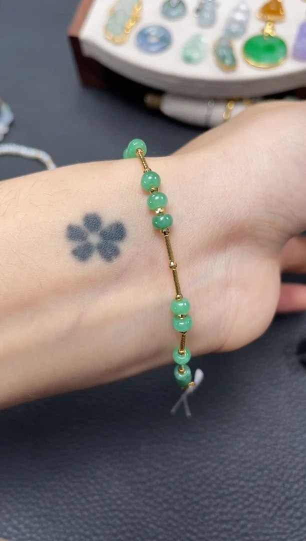 【闪购商品】翡翠套链18K金镶嵌多样性发货一个  JK521