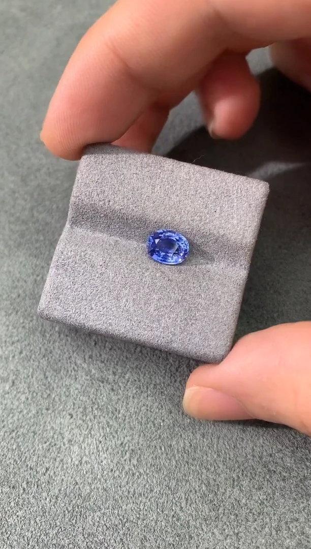 裸石蓝宝石矢车菊 1.45CT