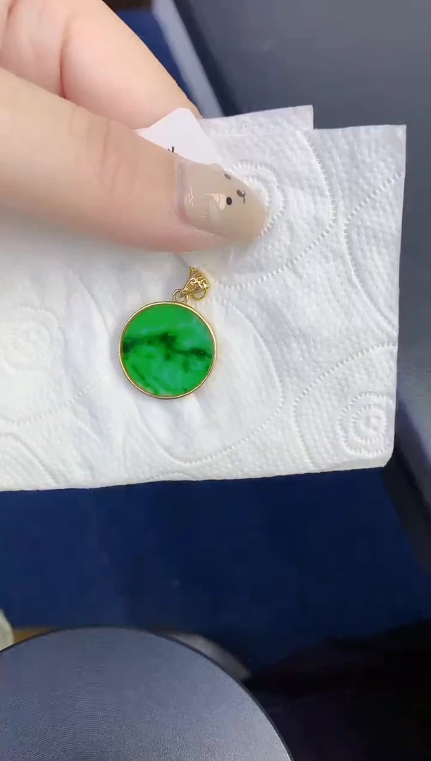 颈饰未镶嵌翡翠缅甸天然翡翠A货