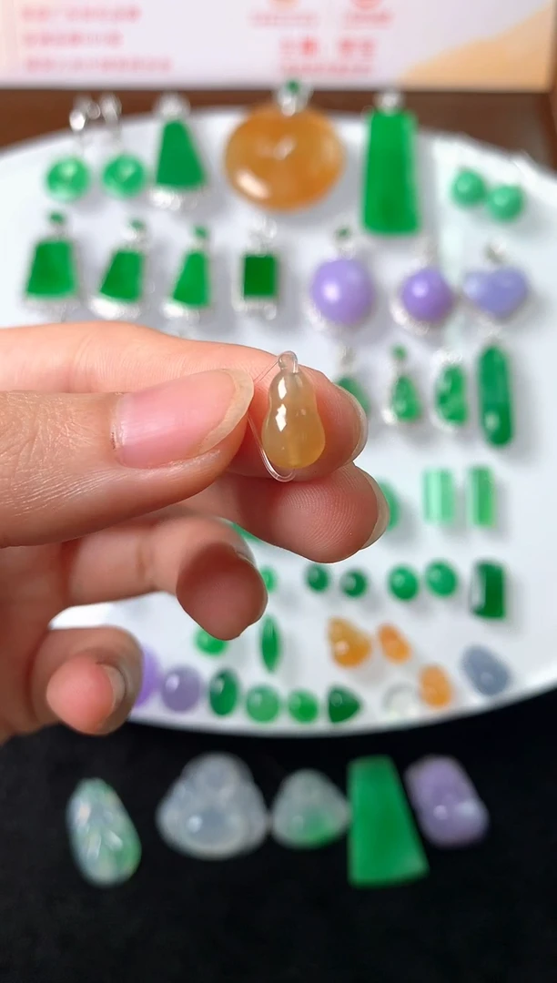 未镶嵌定制翡翠裸石（定制镶嵌）