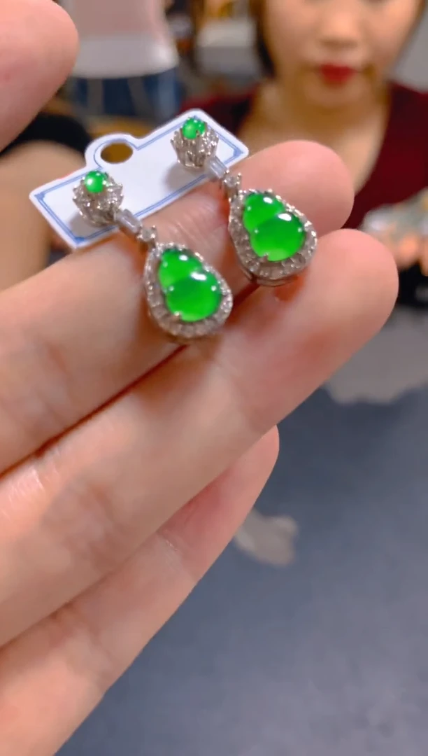 翡翠未镶嵌耳饰0650110381多样性发一