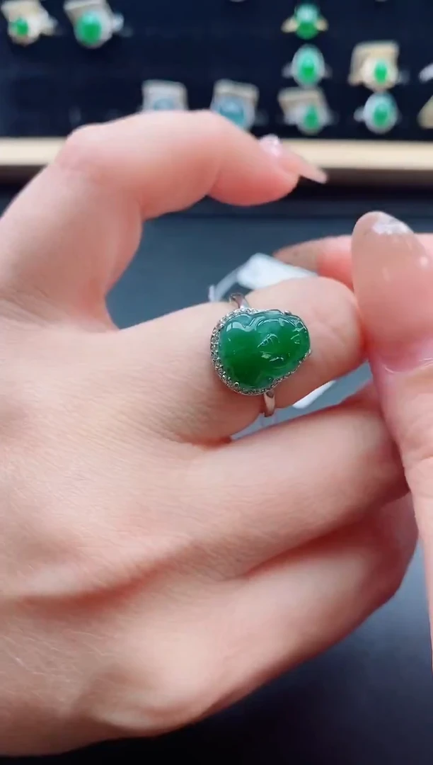 银S925镶嵌戒指翡翠1