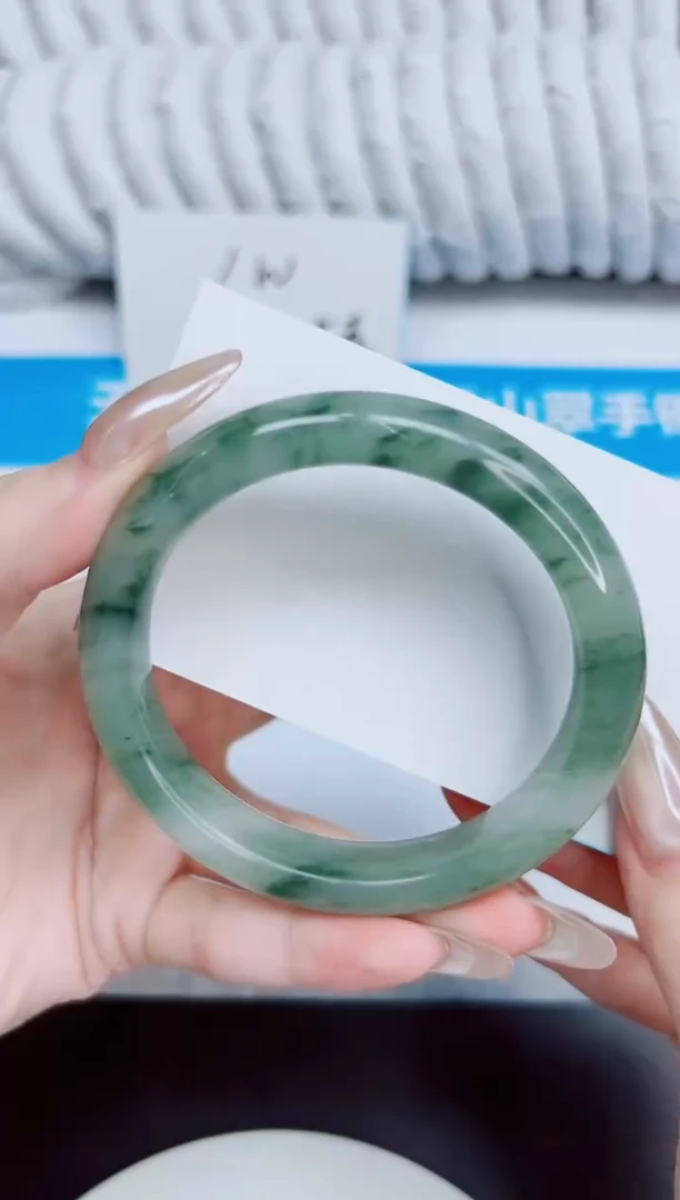 未镶嵌手镯石英质玉65/60