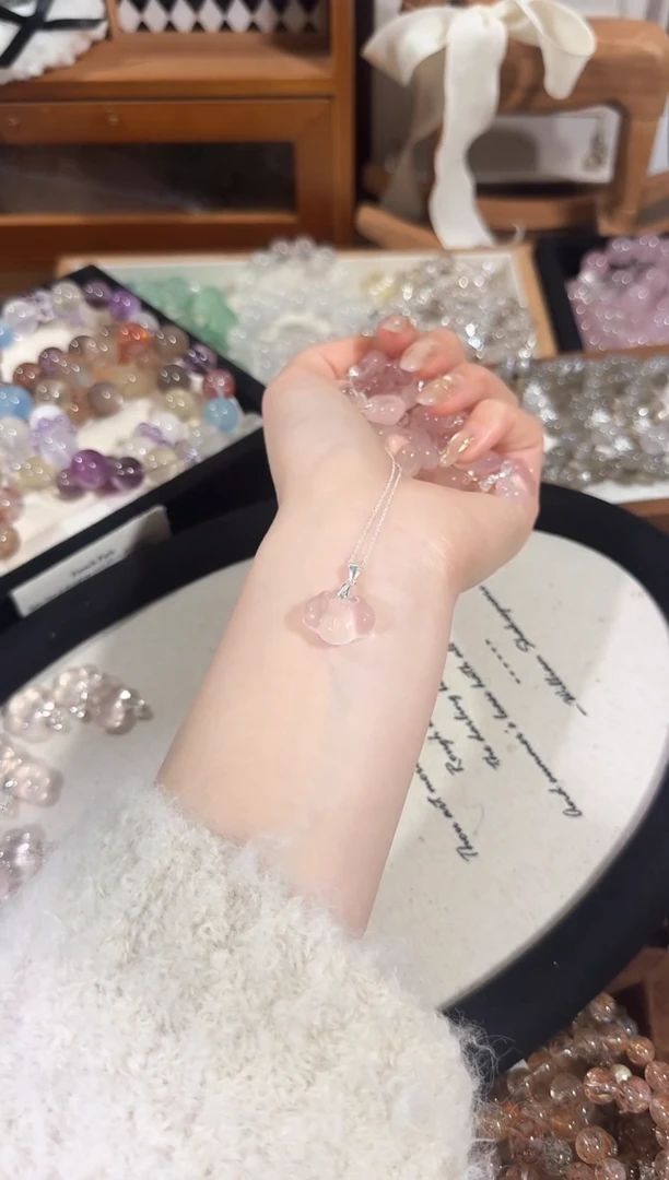 【闪购商品】水晶手链银S925镶嵌粉水晶如意锁带链子