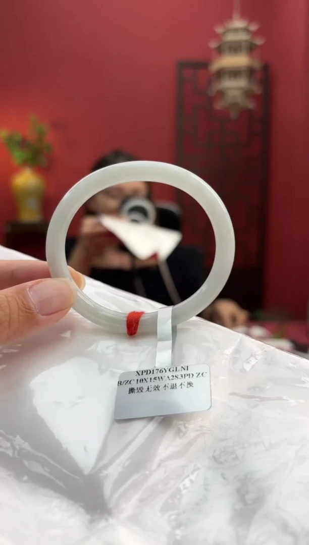 未镶嵌手镯（贵妃镯）翡翠翡翠手镯5