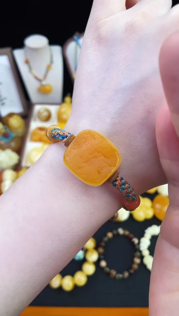 琥珀未镶嵌珠宝奇石柒月