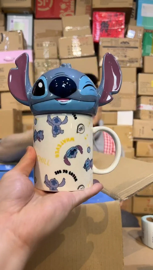 【闪购商品】杯原盒史迪仔满印带盖杯