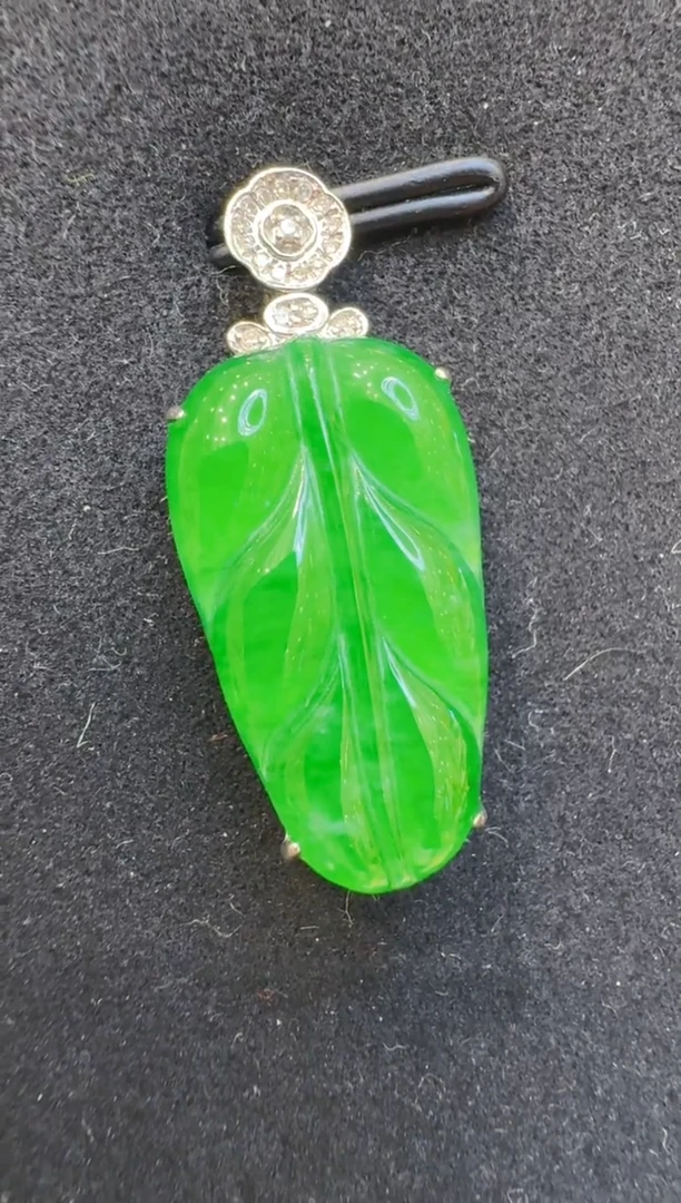 吊坠(不含链)18K金镶嵌翡翠多样性团购发一件