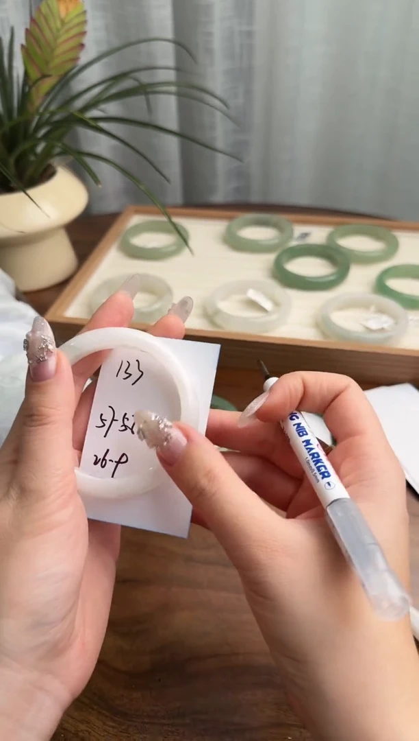 未镶嵌手镯石英质玉133//57/58