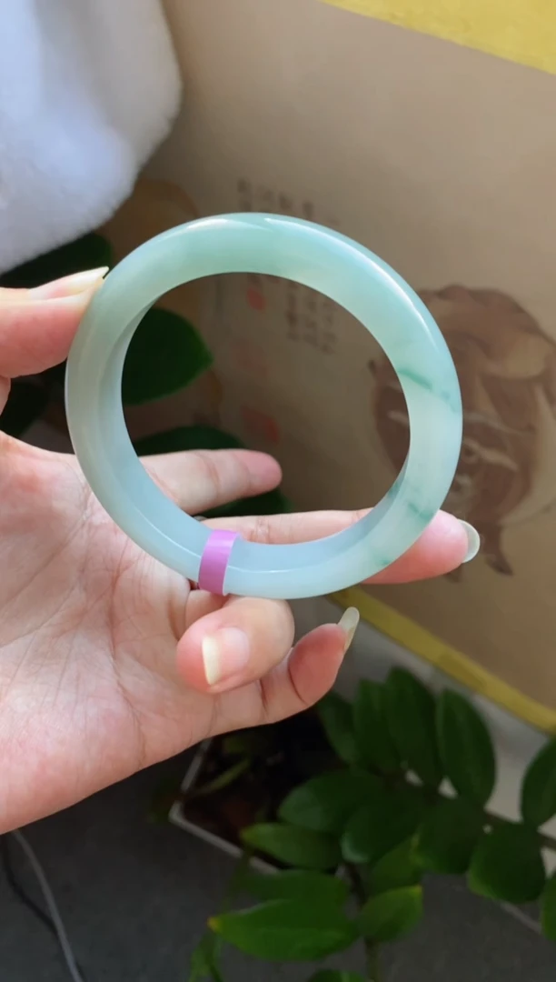 【闪购商品】翡翠手镯未镶嵌（老坑冰透渐变 ）32号