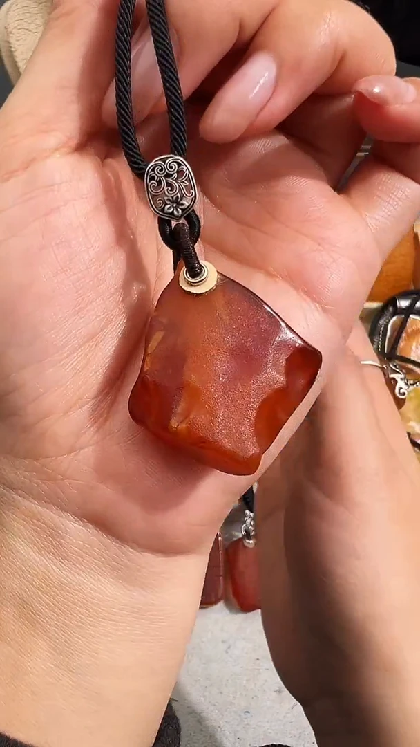 【闪购商品】蜜蜡裸石未镶嵌似玉