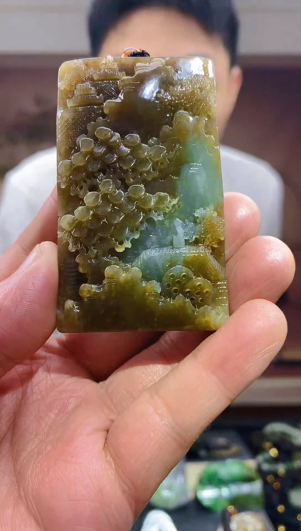 颈饰未镶嵌和田玉1