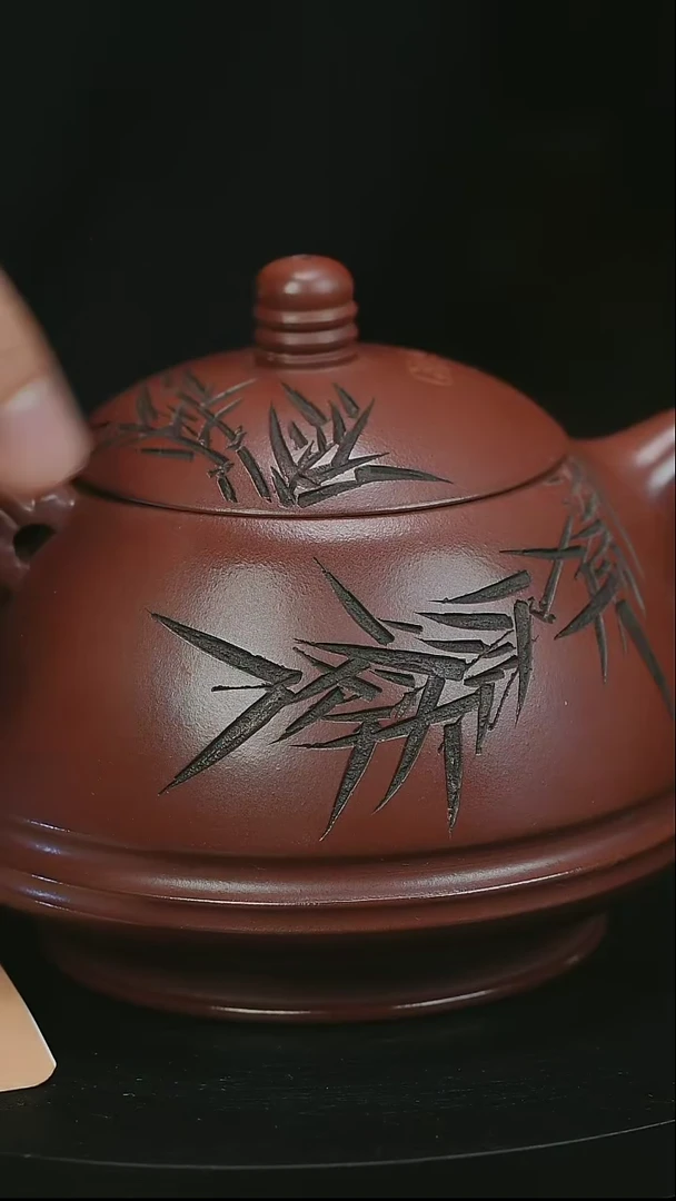 茶壶紫砂H1281顾建军龙血砂玉笠