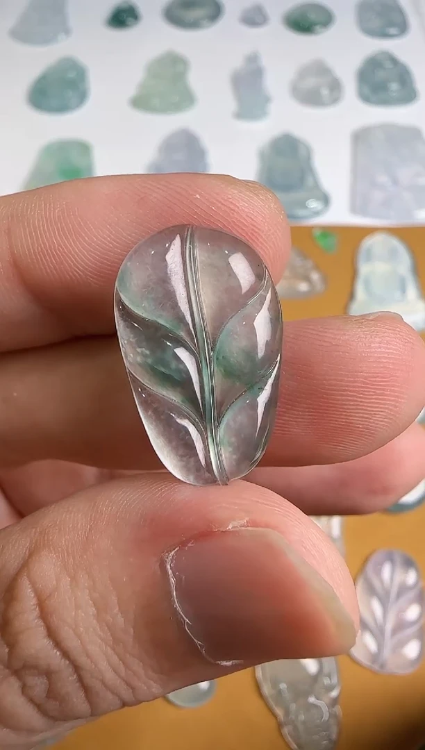 翡翠未镶嵌吊坠(不含链)叶子
