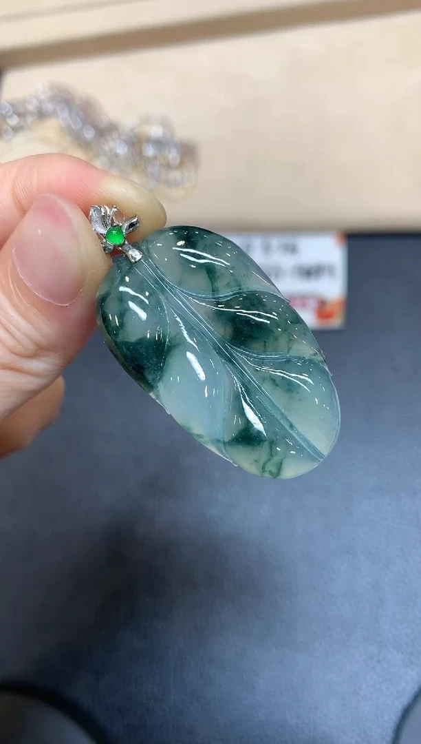 【闪购商品】翡翠颈饰18K金镶嵌【无鉴赏期多样性发其一