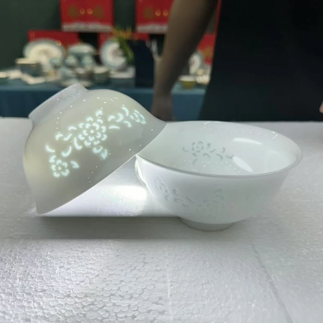 景德镇餐具【微瑕尾货】白玲珑牡丹花5英寸饭碗