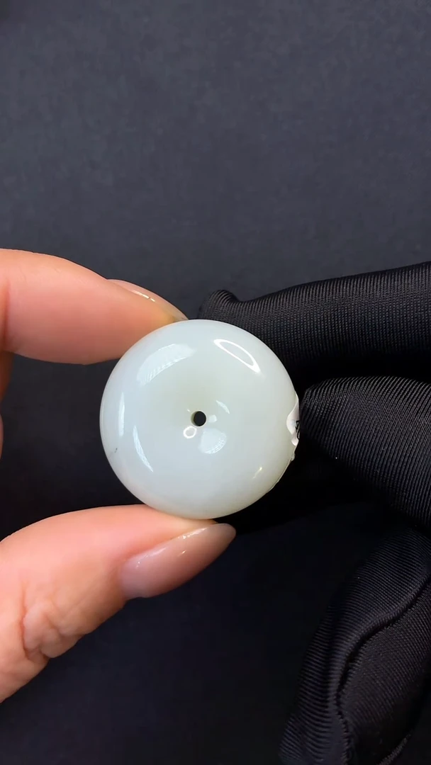 吊坠(不含链)未镶嵌和田玉和田玉吊坠